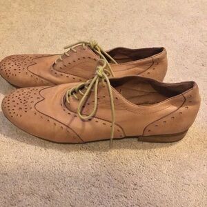 Nicole Eager Leather Oxford Shoes